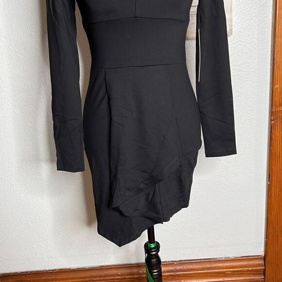 NWT Susana Monaco Witchy Asymmetrical Hemline Long Sleeves Women's Black Dress S - Picture 4 of 11